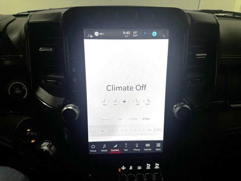 Used 2022 RAM 1500 Limited w/ Body-Colour Bumper Group image 14