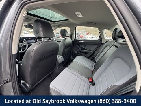 Certified 2025 Volkswagen Jetta SE image 10