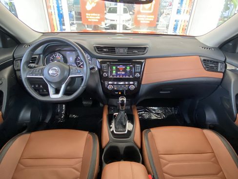 Used 2019 Nissan Rogue SL w/ Premium Package AWD/4WD image 29