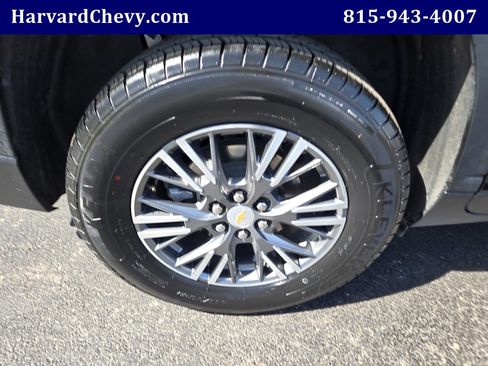 Used 2025 Chevrolet Traverse LT AWD/4WD image 41