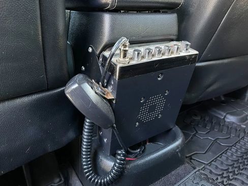 Used 2017 Jeep Wrangler Unlimited Rubicon image 31