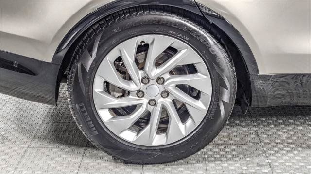 Used 2023 Land Rover Discovery S R-Dynamic AWD/4WD image 39