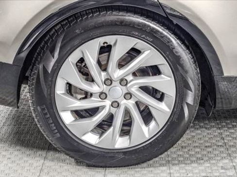 Used 2023 Land Rover Discovery S R-Dynamic image 39