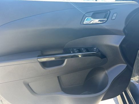 Certified 2018 Chevrolet Sonic LT w/ Convenience Package image 11