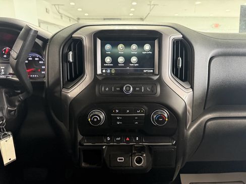 Used 2019 Chevrolet Silverado 1500 Custom Trail Boss w/ Custom Convenience Package AWD/4WD image 15