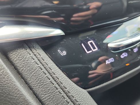 Used 2020 Cadillac XT6 Sport AWD/4WD image 31