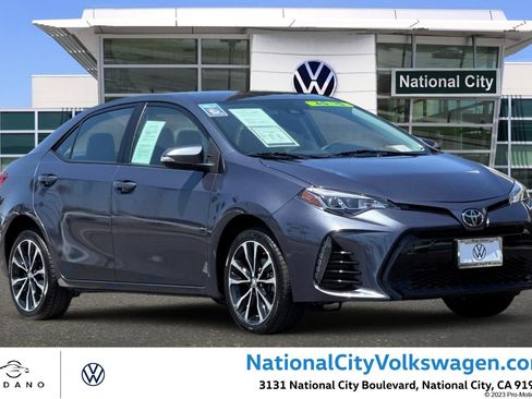 Used 2018 Toyota Corolla SE FWD image 1