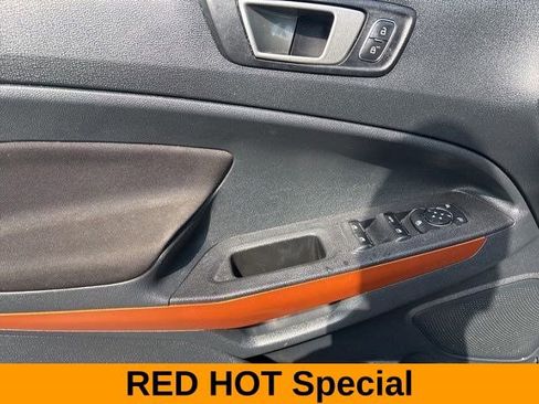 Used 2021 Ford EcoSport SE w/ SE Convenience Package image 13