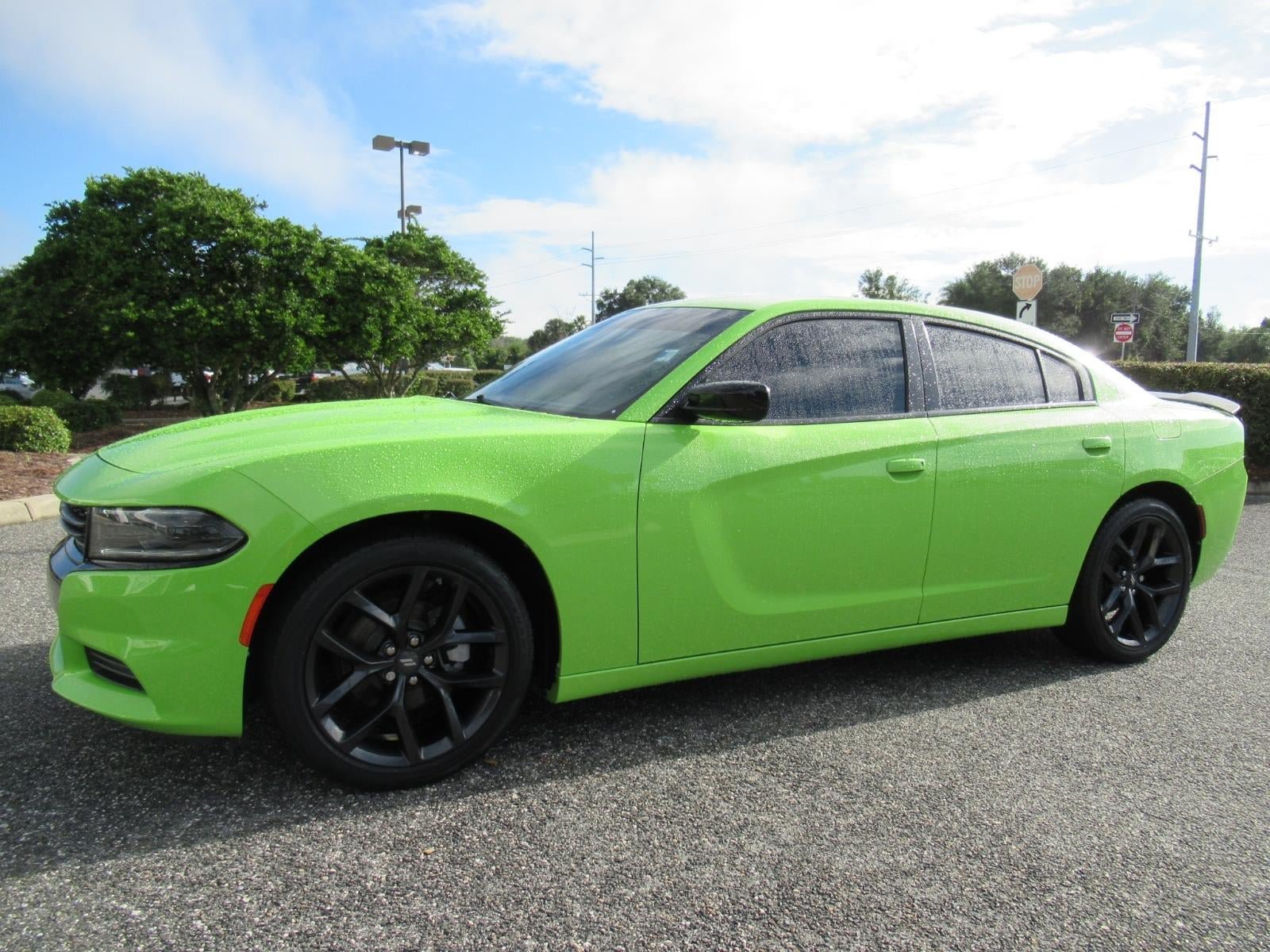 Used 2023 Dodge Charger SXT w/ Blacktop Package RWD image 4