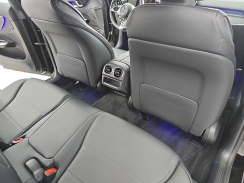 Used 2025 Mercedes-Benz C 300 Sedan image 11
