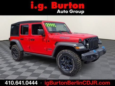 Used 2023 Jeep Wrangler Unlimited AWD/4WD image 1