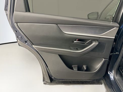 Used 2024 MAZDA CX-90 3.3 Turbo w/ Preferred Plus image 28