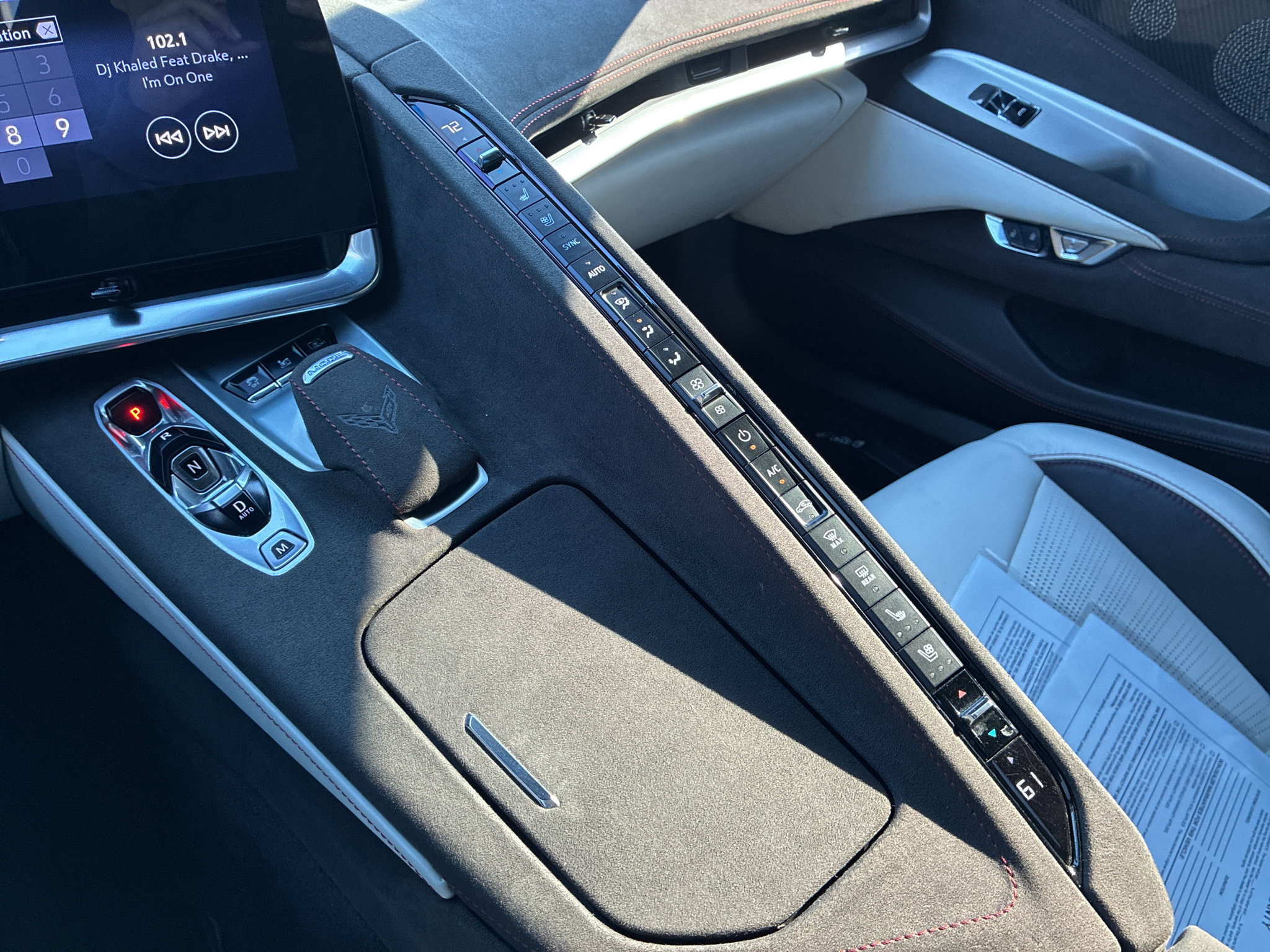 Used 2023 Chevrolet Corvette Stingray Premium Cpe w/ Z51 Performance Package RWD image 40