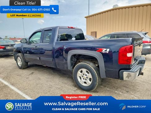 Used 2007 Chevrolet Silverado 1500 LT w/ 1LT Convenience Package AWD/4WD image 3