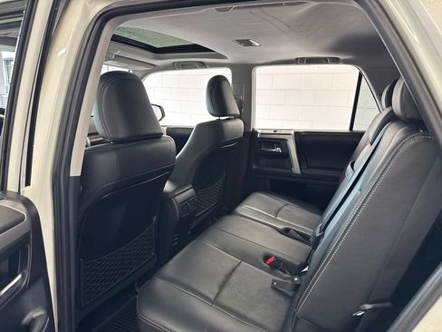 Used 2019 Toyota 4Runner Limited AWD/4WD image 41