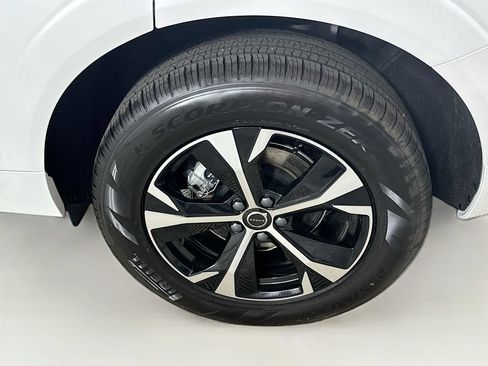 Used 2026 Volvo XC60 B5 Core AWD/4WD image 22