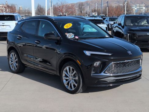 Used 2024 Buick Encore GX Avenir w/ Avenir Technology Package image 8