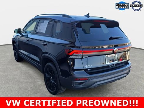 Used 2025 Volkswagen Taos SE image 6