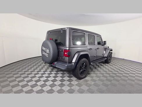 Used 2021 Jeep Wrangler Unlimited Sahara AWD/4WD image 38