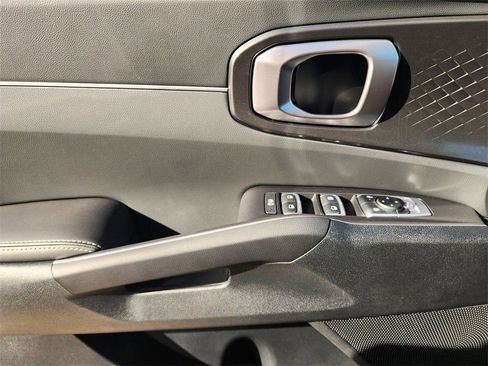 New 2026 Kia Sorento S w/ S Panoramic Sunroof Package FWD image 18