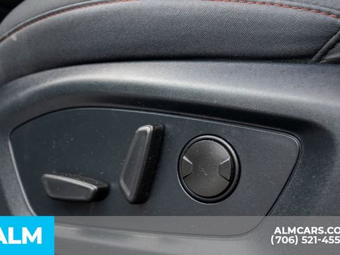 Used 2025 Ford Explorer Active image 27