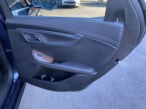 Used 2015 Chevrolet Impala LT image 20