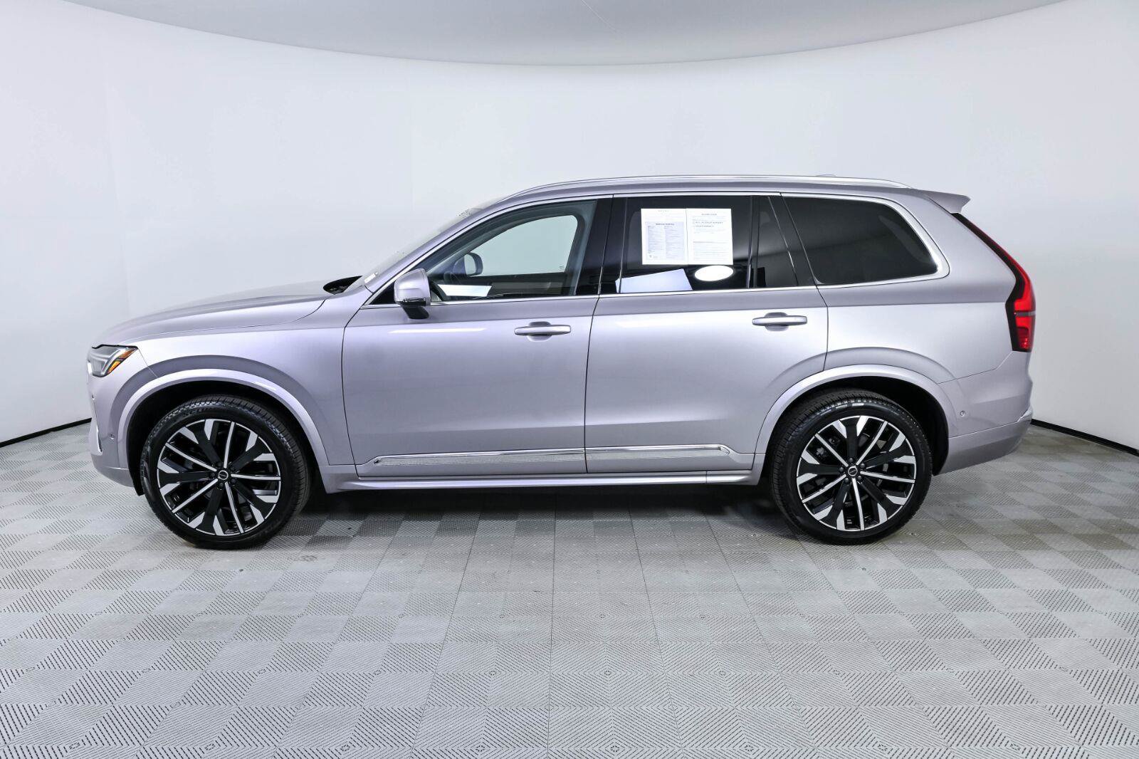 Used 2026 Volvo XC90 B6 Plus AWD/4WD image 2