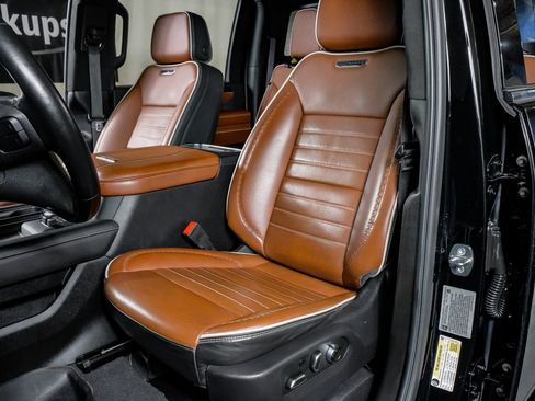 Used 2024 GMC Sierra 3500 Denali Ultimate image 30