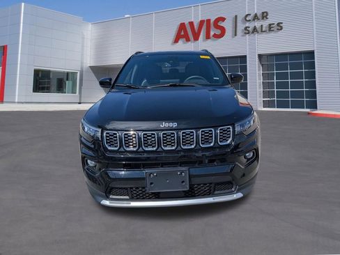 Used 2025 Jeep Compass Limited image 2