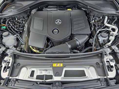 Certified 2025 Mercedes-Benz GLC 350e 4MATIC image 33
