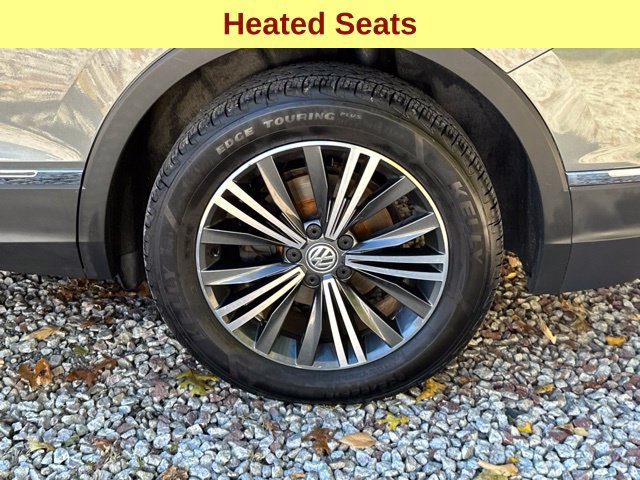 Used 2018 Volkswagen Tiguan SEL AWD/4WD image 9