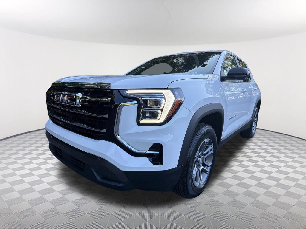 Used 2026 GMC Terrain Elevation w/ Technology Package II FWD image 1