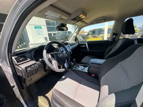 Used 2020 Toyota 4Runner SR5 AWD/4WD image 7