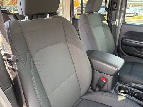Used 2021 Jeep Wrangler Unlimited Sport image 27