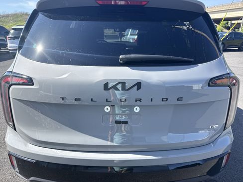 Used 2025 Kia Telluride AWD image 36
