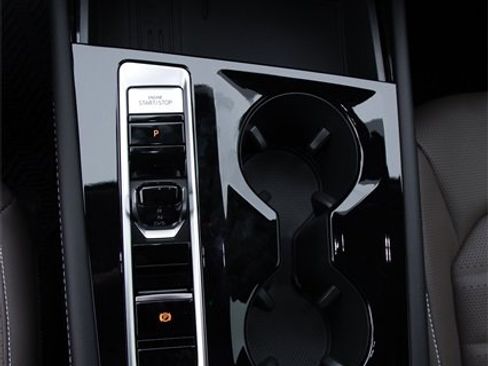 New 2026 Volkswagen Atlas SEL image 15