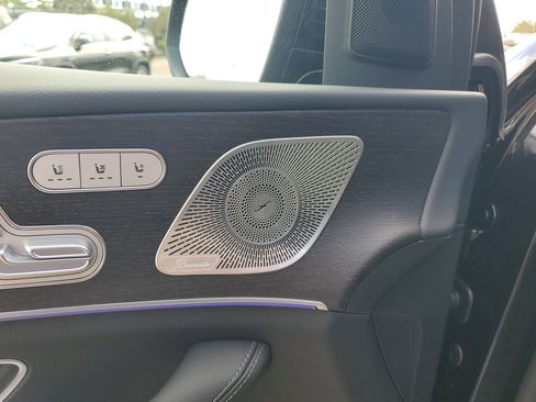 New 2026 Mercedes-Benz GLS 580 4MATIC image 21