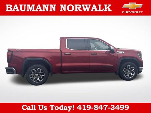 Used 2023 GMC Sierra 1500 SLT w/ SLT Premium Package AWD/4WD image 7