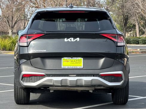 Used 2024 Kia Sportage LX FWD image 12