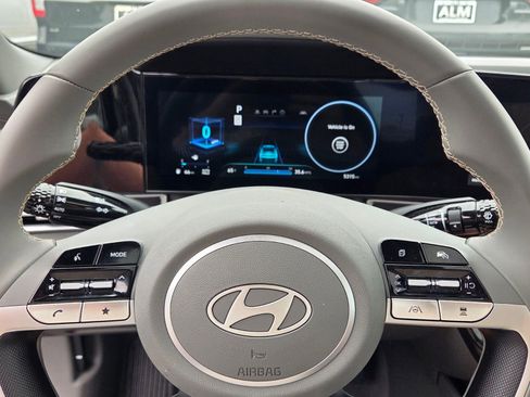 New 2025 Hyundai Elantra SEL FWD image 23