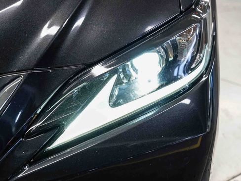 Used 2023 Lexus ES 300h w/ Premium Package FWD image 7