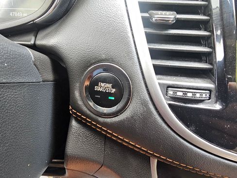 Used 2021 Chevrolet Trax LT w/ Driver Confidence Package image 37