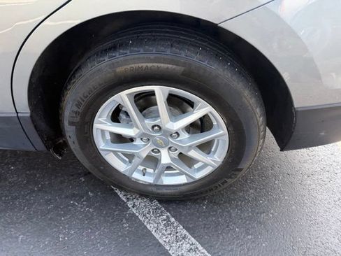 Used 2024 Chevrolet Equinox LT w/ LPO, Floor Liner Package FWD image 5