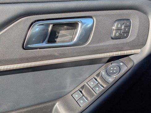 New 2026 Ford Explorer ST-Line w/ Premium Package image 21