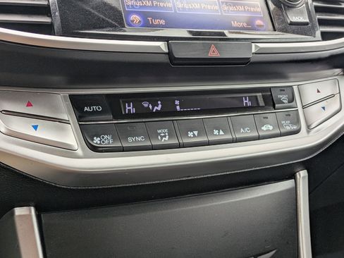 Used 2015 Honda Accord EX-L image 19