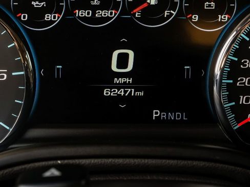 Used 2019 Chevrolet Suburban Premier image 29