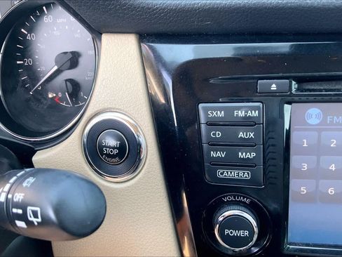Used 2017 Nissan Rogue SL w/ SL Premium Package FWD image 33