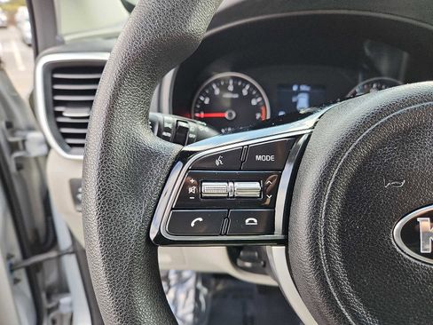 Used 2020 Kia Sportage LX image 20