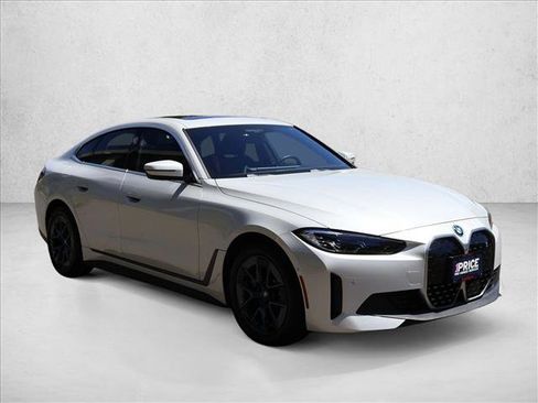 Used 2023 BMW i4 eDrive35 RWD image 4
