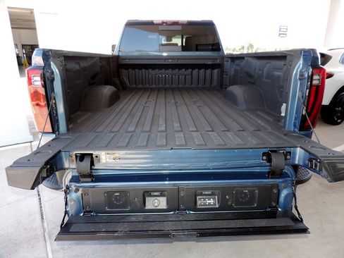 Certified 2024 GMC Sierra 3500 Denali Ultimate AWD/4WD image 21